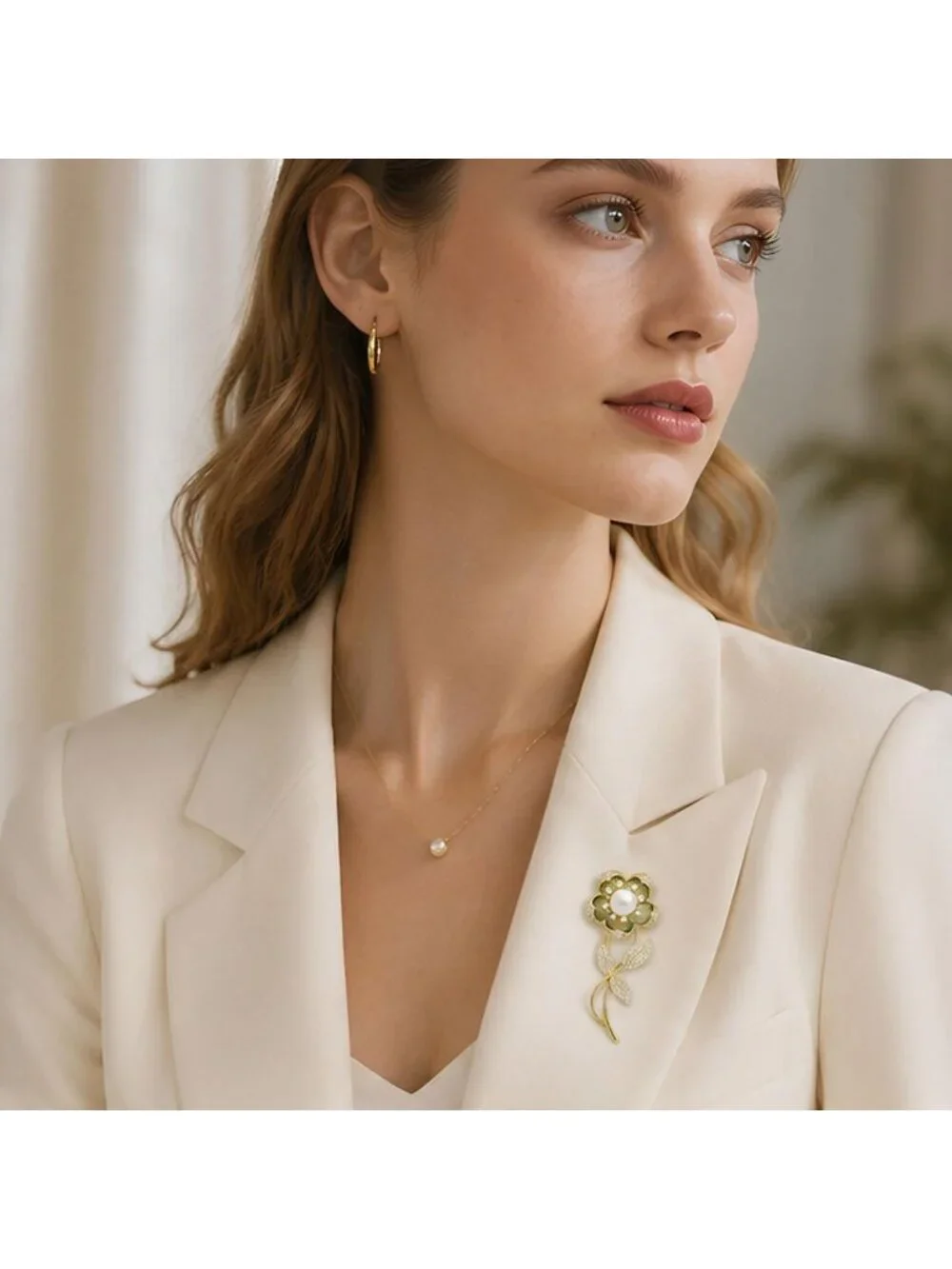 Elegant Flower Brooch with Rhinestones & Pearls - Perfect Gift for Her, Birthday